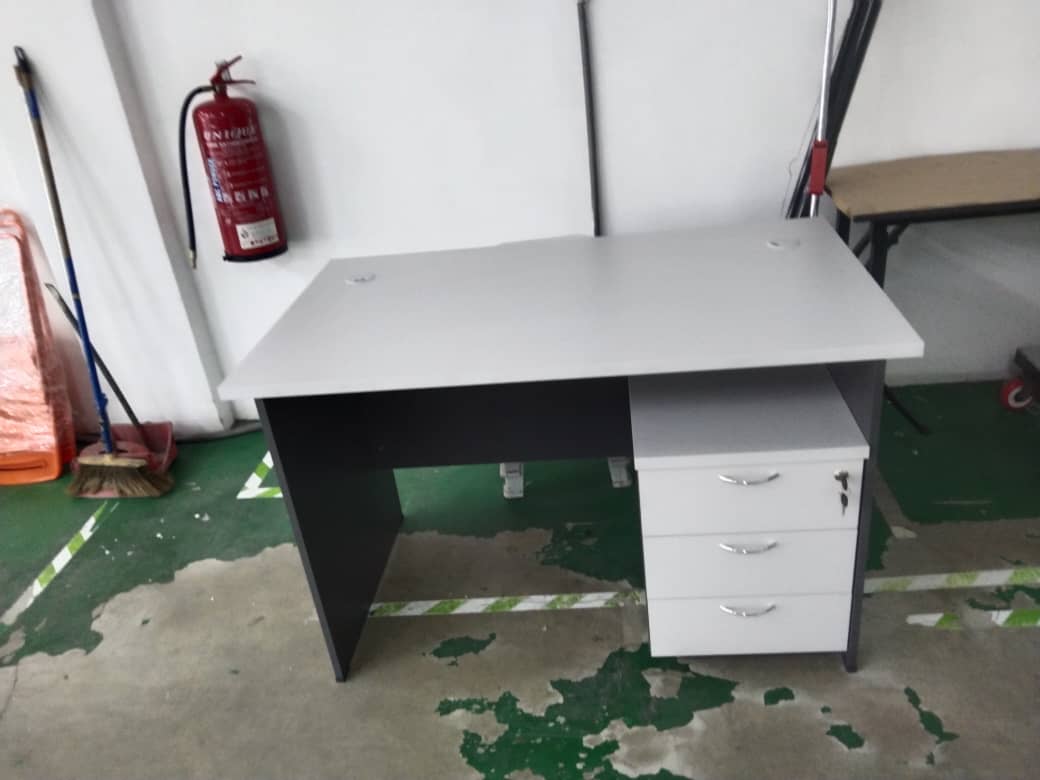 Best Office Table Office Table Supplier Malaysia [OFFICEPRO]